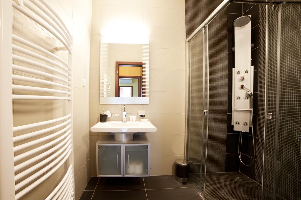 Hotel Impozant Valča Екстериор снимка